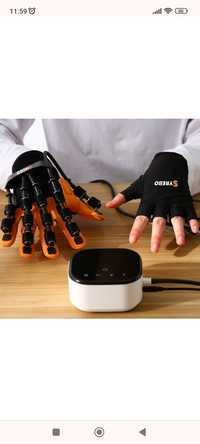Робот перчатка для реабилитации рука левая