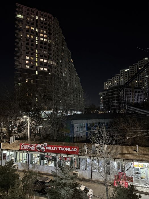 В центре города  Дархан Московские высотки