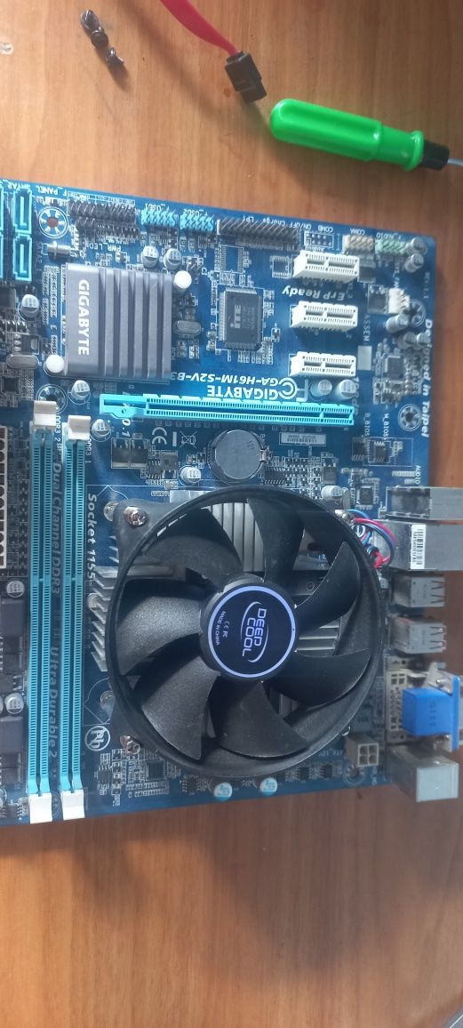 Продам материнскую плату core i5