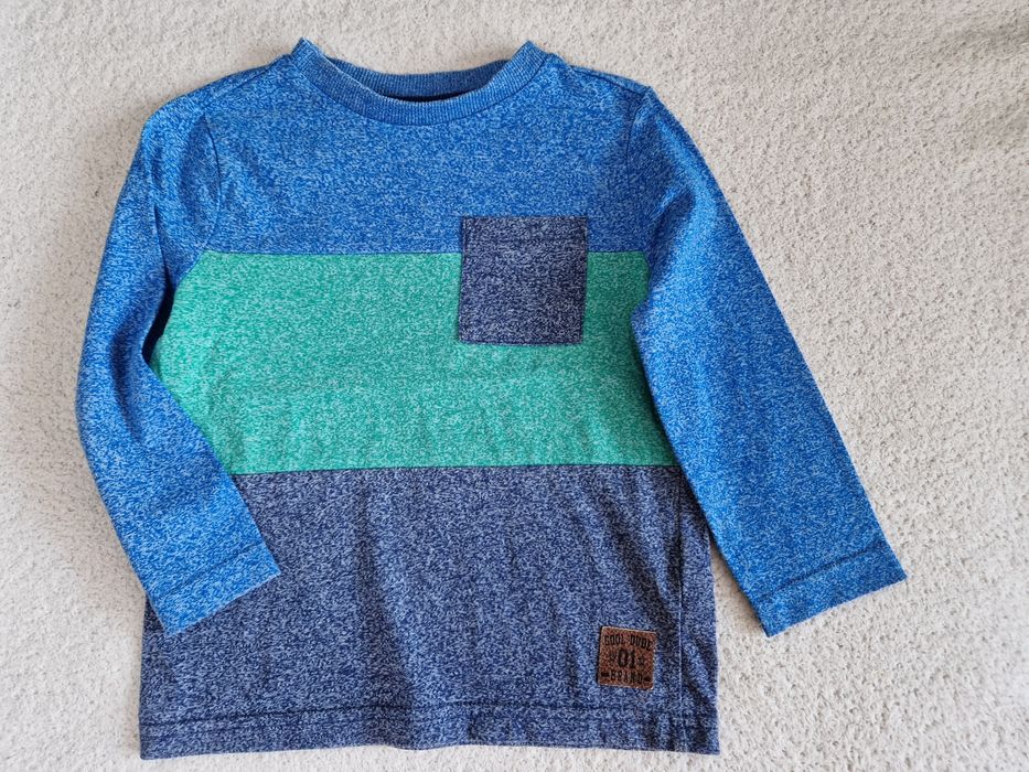 Vând tricouri copii