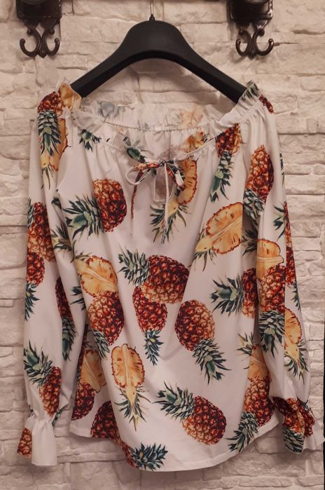 Bluza cu umerii goi imprimeu cu ananasi