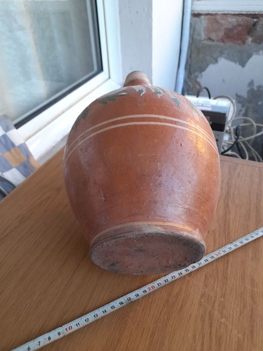 Мраморна масичка,стомна и Ватиран панталон