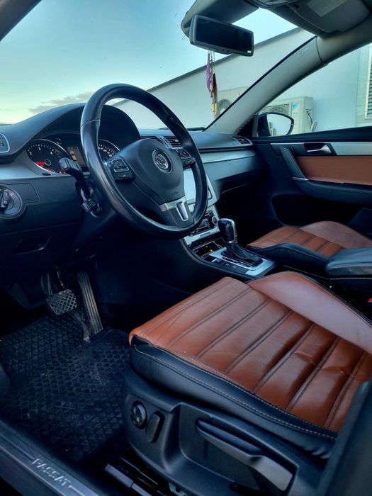 VW Passat-Highline, 2.0 Diesel, Interior piele, Trapa.
2.0 TDI 140