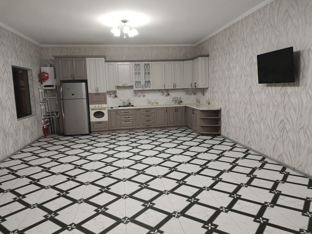 Продается дача, Чирчик платина, готовый бизнес