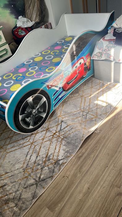 Продам детскую кроватку