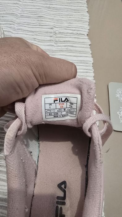 Adidasi Fila fete
