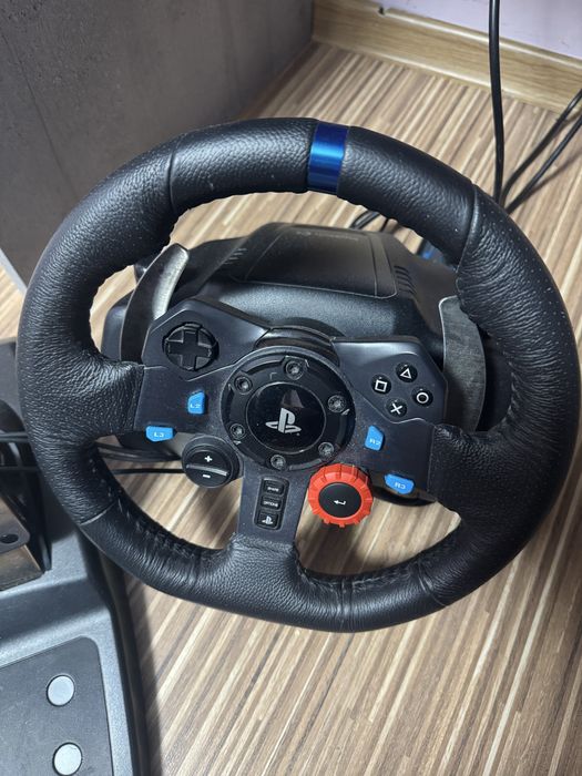 G29 Logitech волан и педали
