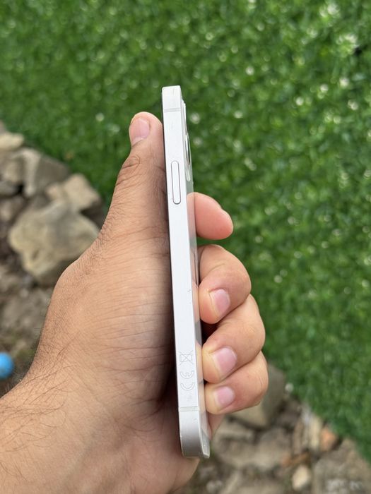 Iphone 12 2023 64gb 100% battery