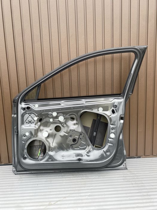 Usa dr fata vw Passat B8 cod de culoare LR7H  2015-2020