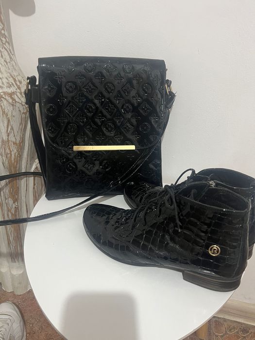 Дамска лачена чанта с принт Louis Vuitton