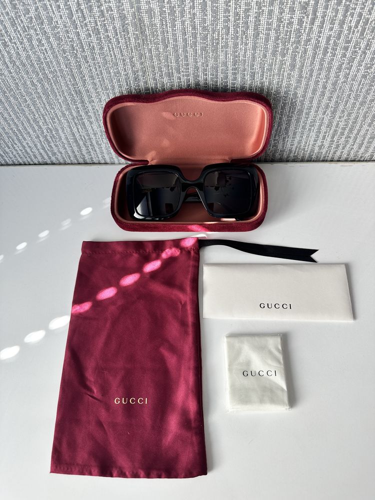 100% ОРИГИНАЛНИ! Дамски очила на Gucci