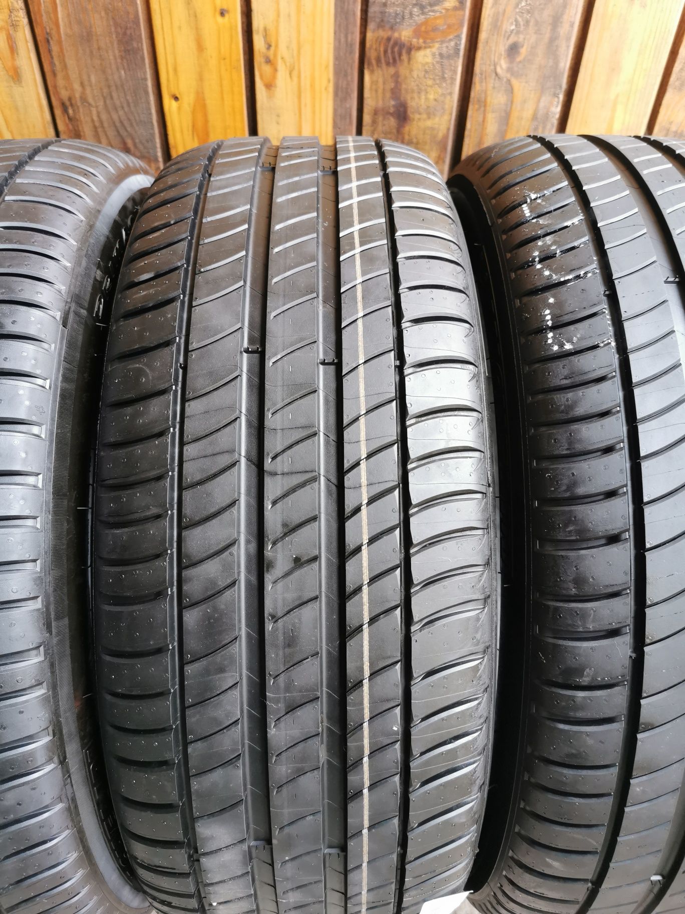 225 50 18 Michelin noi de vara an 2023