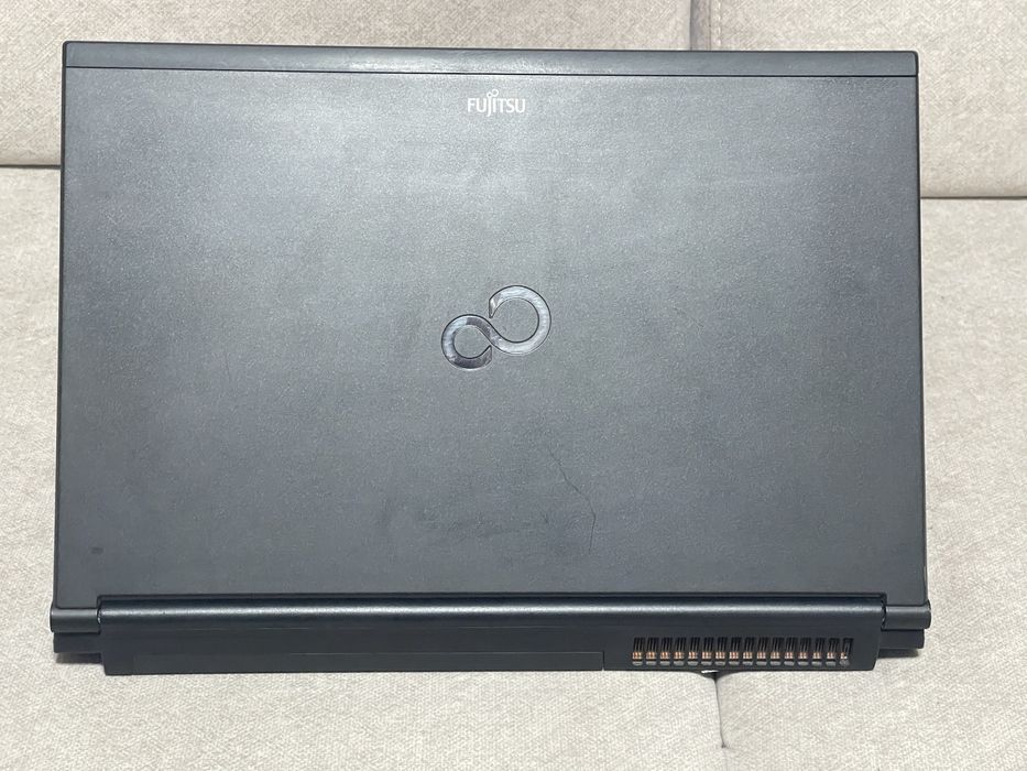 Лаптоп Fujitsu Celsius H720 i7-3720QM
