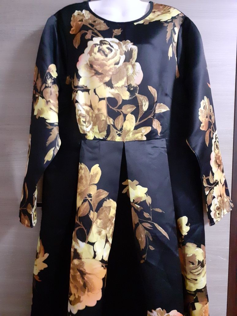 Rochie nouă pentru femei. Mărimea 2XL.