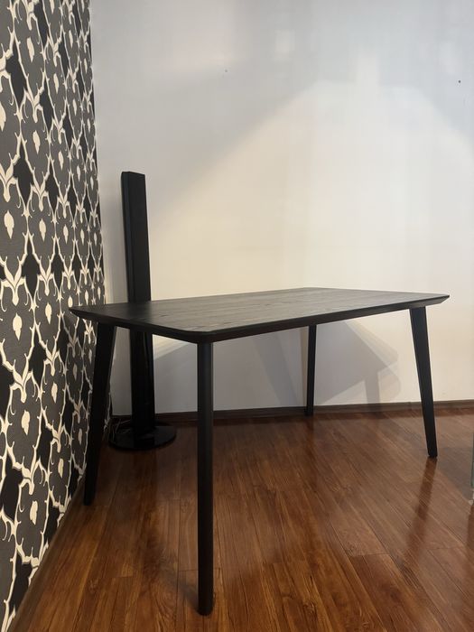 Masa IKEA LISABO | 140x78 cm | Negru/furnir frasin