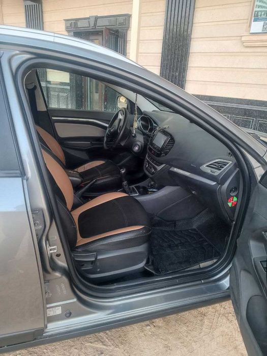 Lada kiros 2019ga 2020 gen chiqadi  9500$ kelishamiz