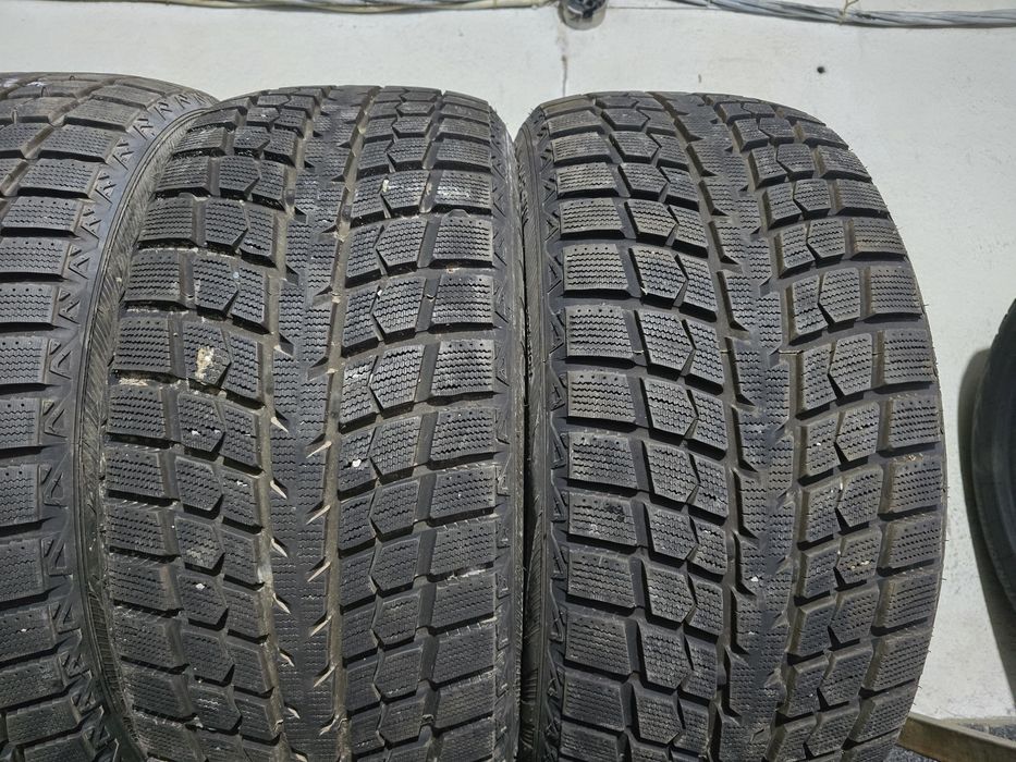 Зимний шины бар комплект