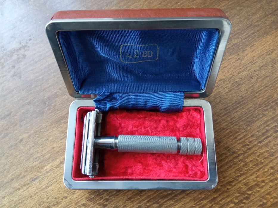 Винтидж метална самобръсначка