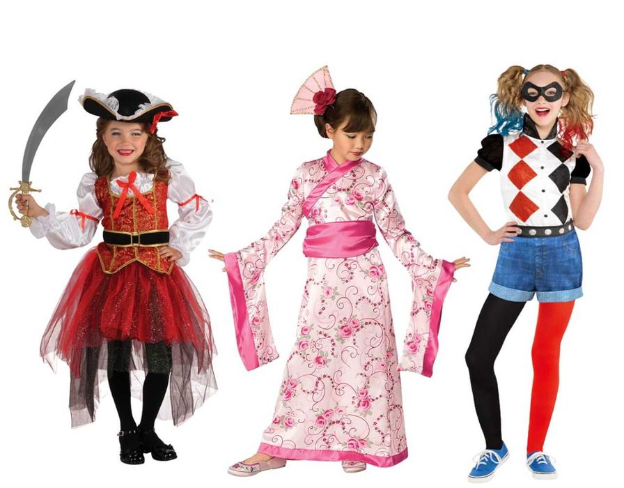 Нова колекция уникални карнавални костюми за Коледа и други празници