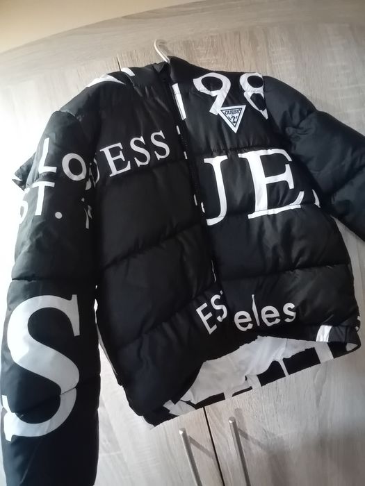 Яке Guess 4г 40лв