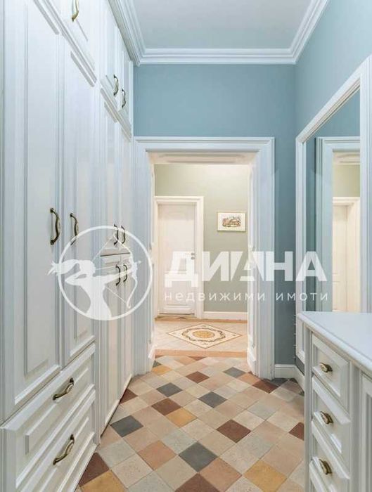 Продава се Двустаен апартамент в Пловдив, Център - 55 кв.м за 2891 €/кв.м - Снимка #5