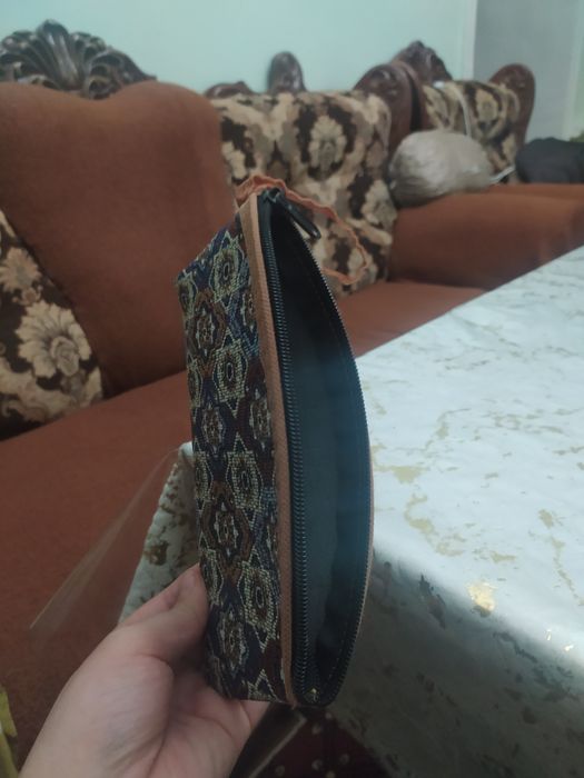 sumka sotiladi 100 ming