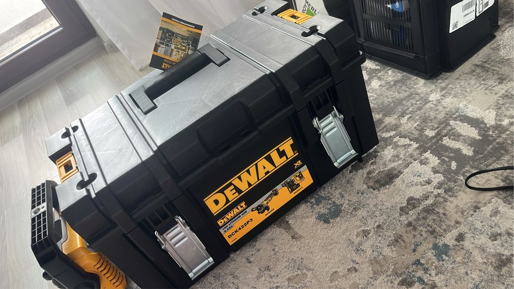 De vanzare Dewalt