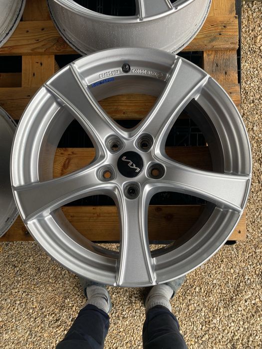 18 цола 5 х 114.3 мм Хюндай , Киа , Мазда , Hyundai , Kia , Mazda