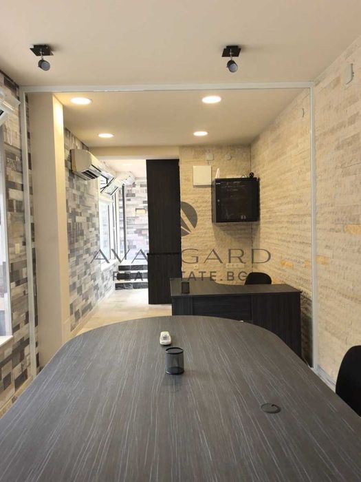 Продава се Офис в Пловдив, Център - 38 кв.м за 1510 €/кв.м - Снимка #16