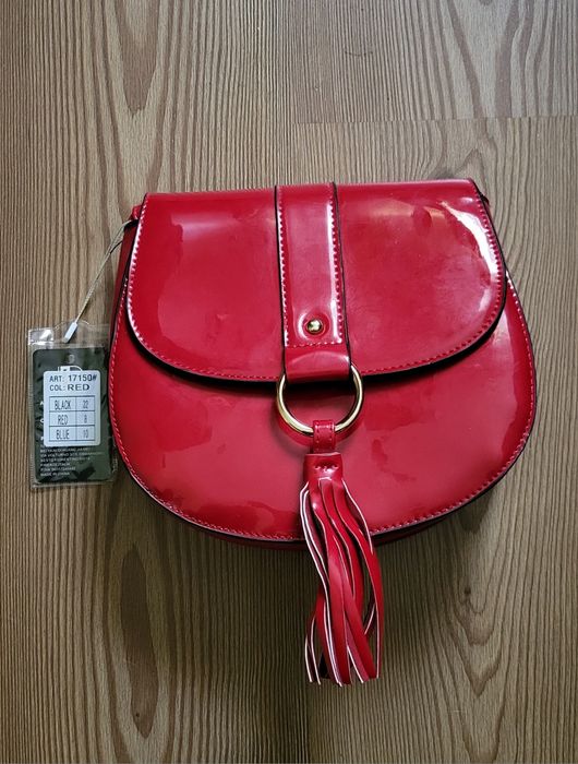 Geantă roșie lac nouă cu etichetă