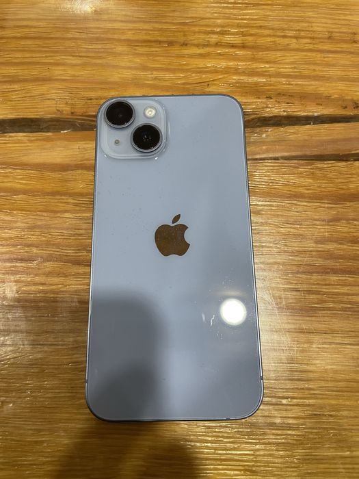 Продам айфон 14 на 128гб