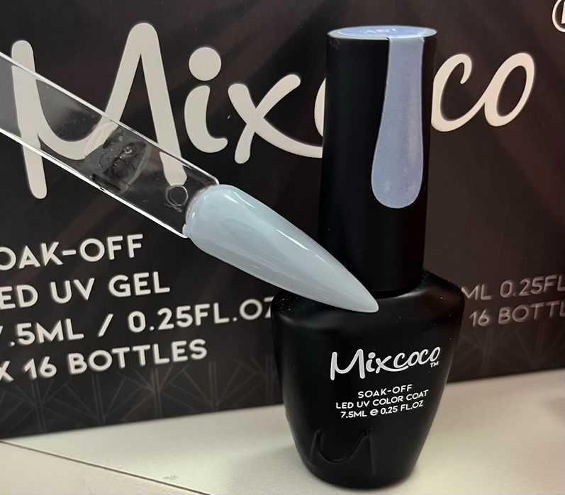 Продавам колекция от гел лакове MİXCOCO Всички са в отлично състояние.