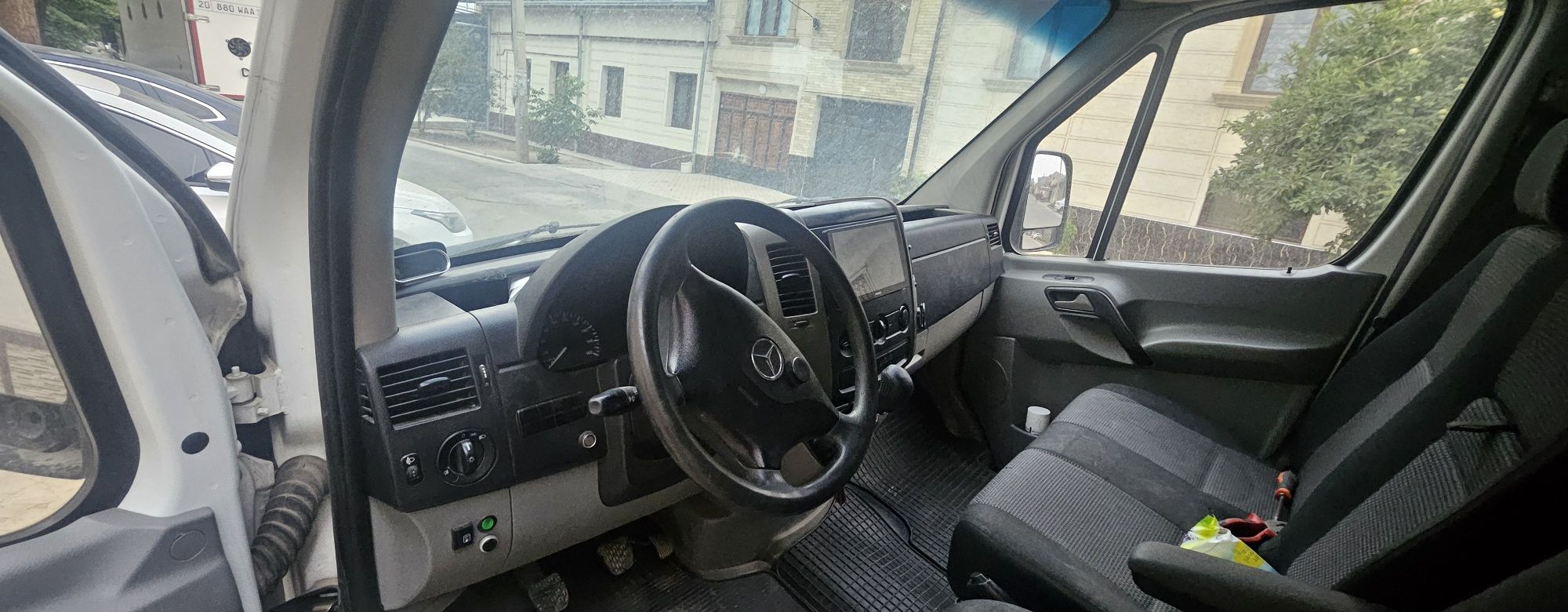 Mercedes Benz Sprinter
271 mator aftomat
2009 yil
Kiraskasi toza
Holat
