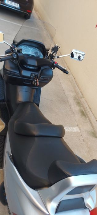 Suzuki Burgman 400 i