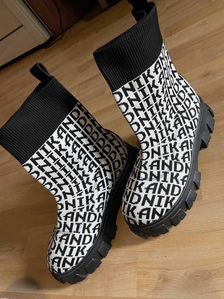 Дамски боти / обувки тип чорап