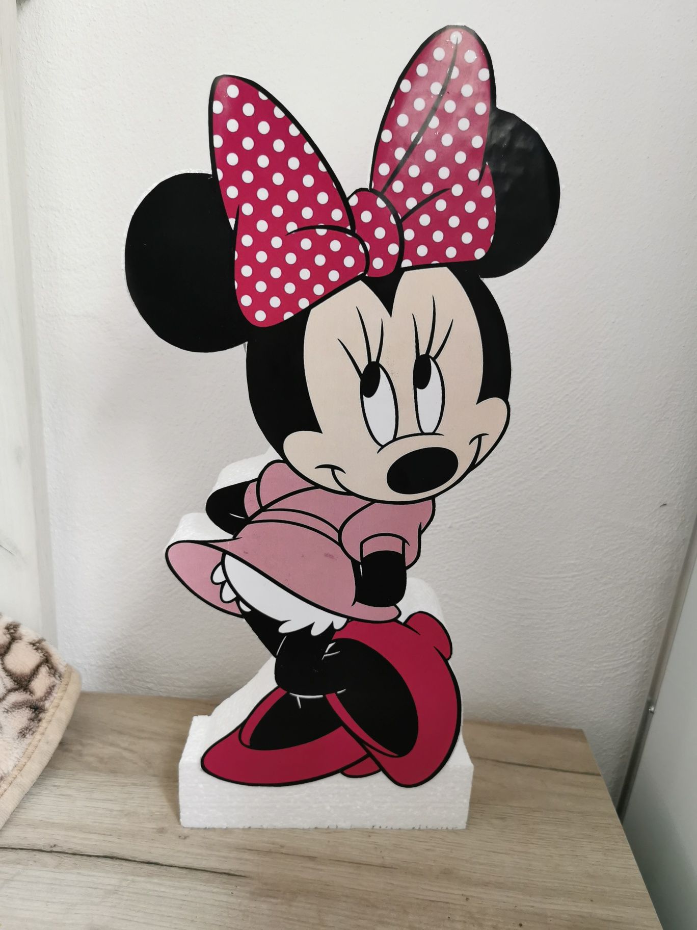 Figurine polistiren ursulet minnie mickey mouse lebede coroana