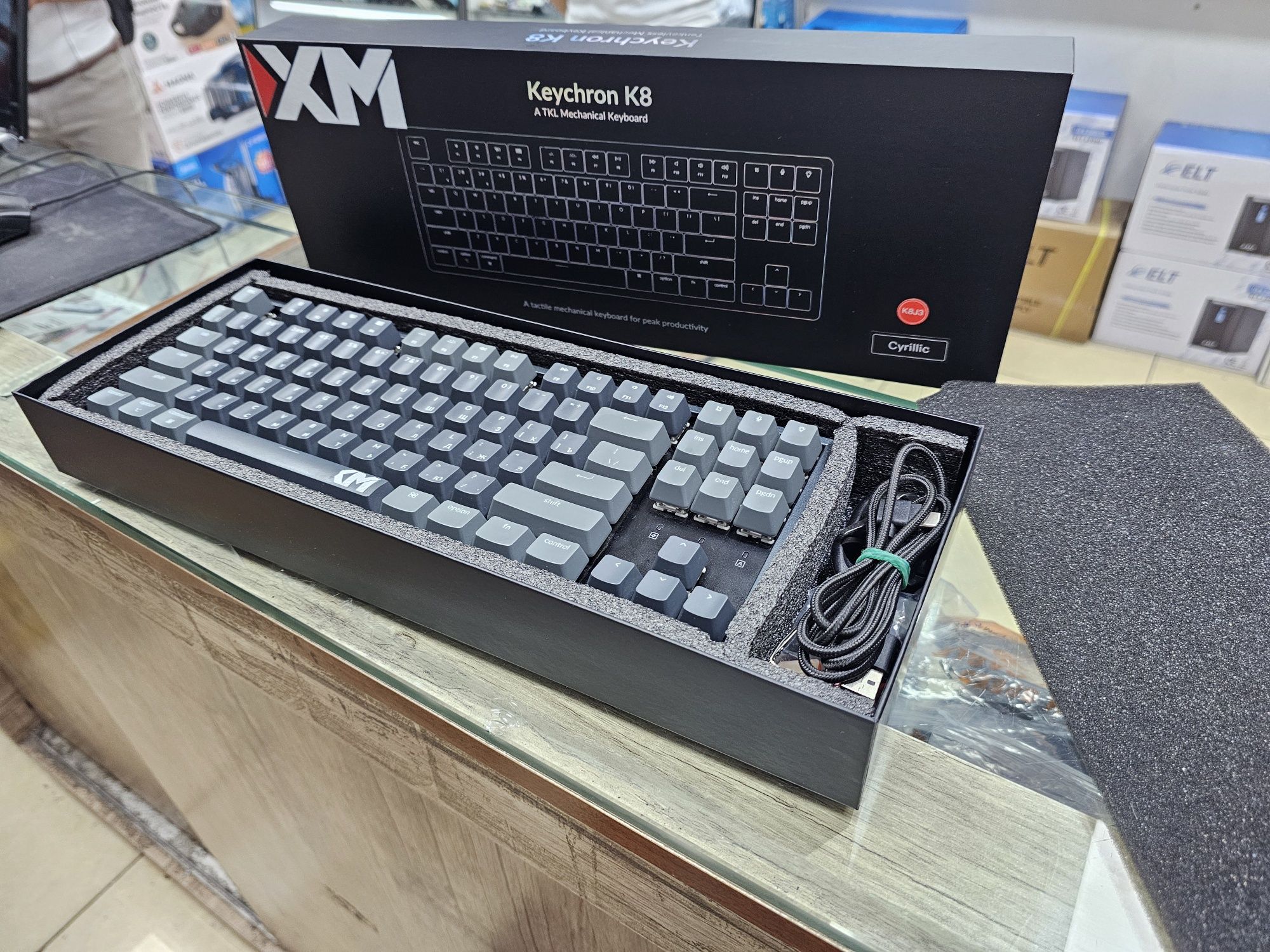Механическая клавиатура Keychron K8