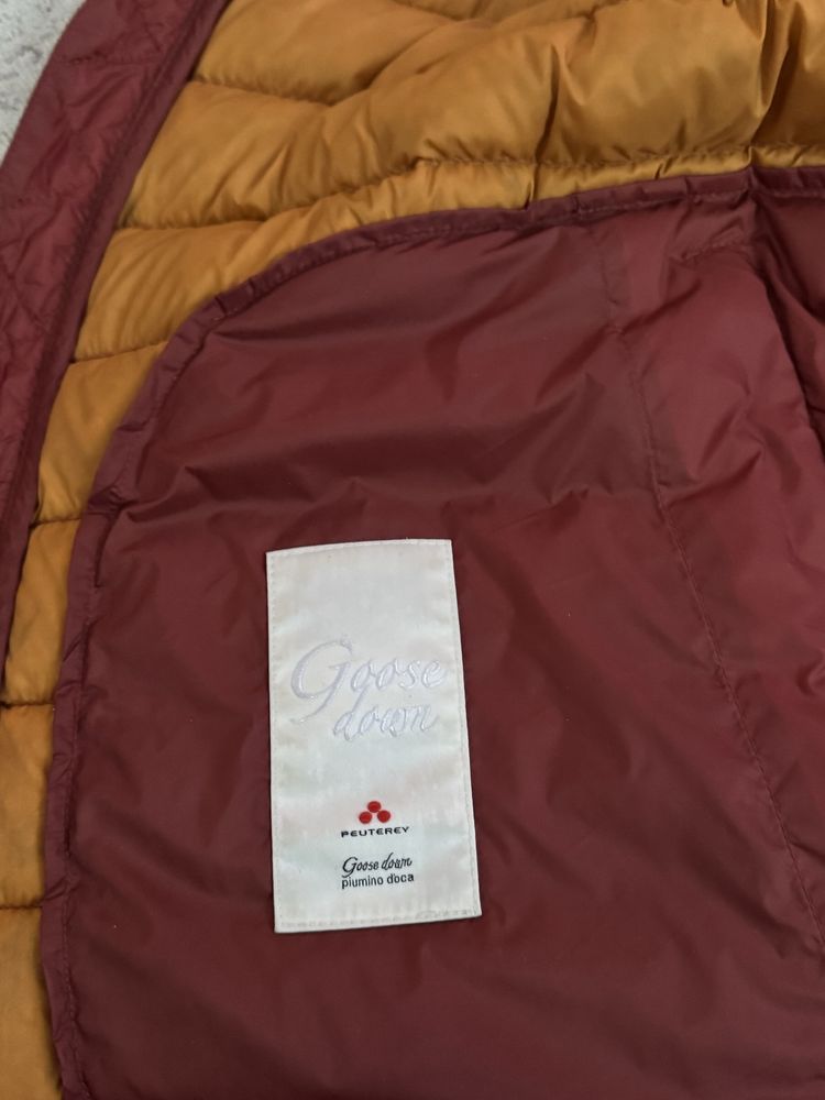 Peuterey,vestă puf,măr.3XL(merge pt.2XL)