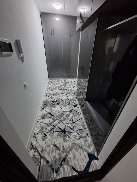 2 xonali, Tower upda 4 etaj