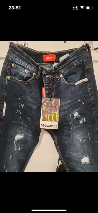 Dsquared2 culoare bleumarin