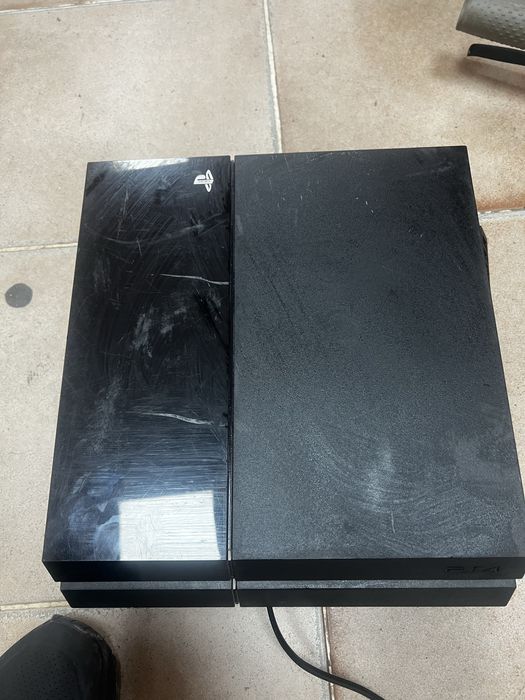 Playstation 4 за части два броя