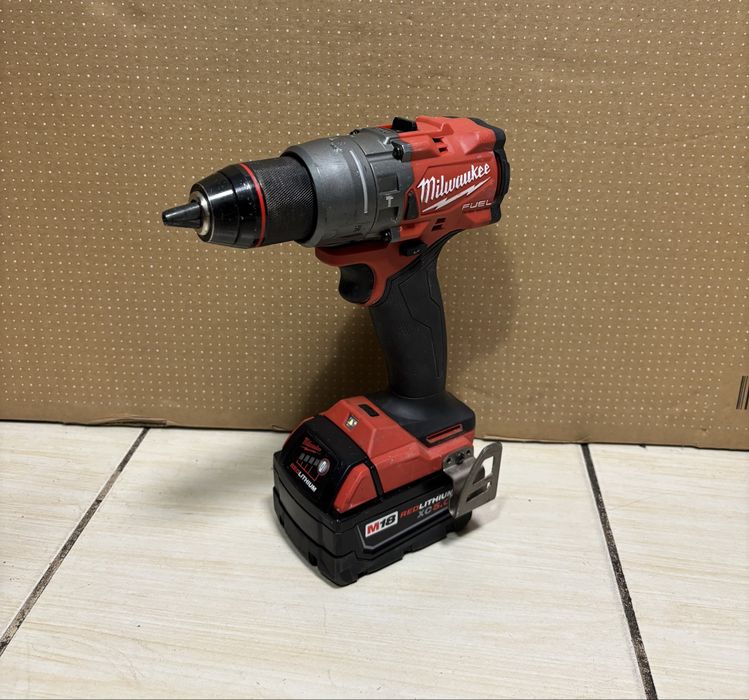 MDM vinde: Masina de gaurit si insurubat Milwaukee Hammer Drill/Driver