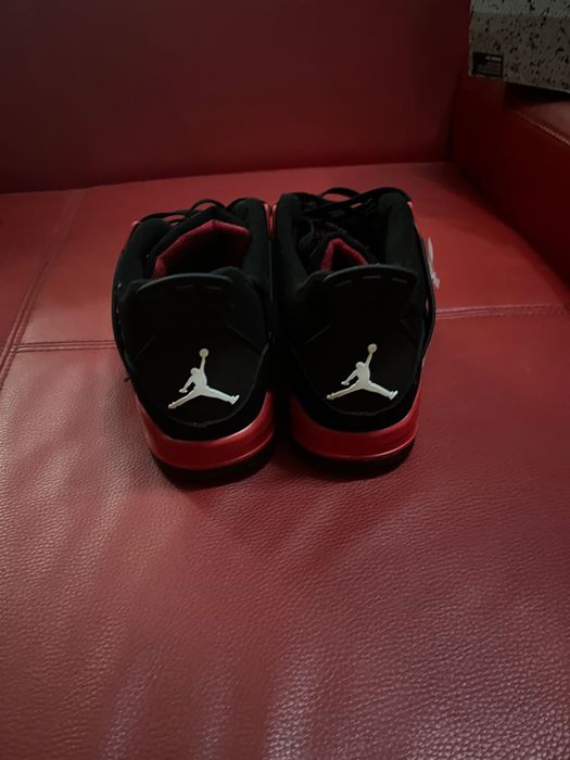 Jordan Retro 4 Thunder Red
