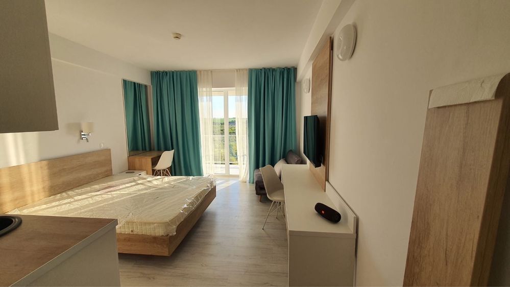 Studio de vanzare litoral
