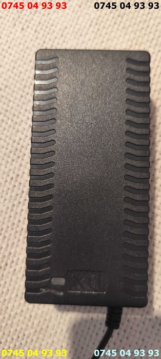 alimentator incarcator 42v 1.5A mufa cu 3 pini functional