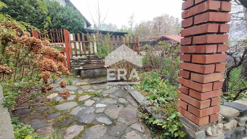 Продава се Къща в Сапарева баня - 270 кв.м за 926 €/кв.м - Снимка #2