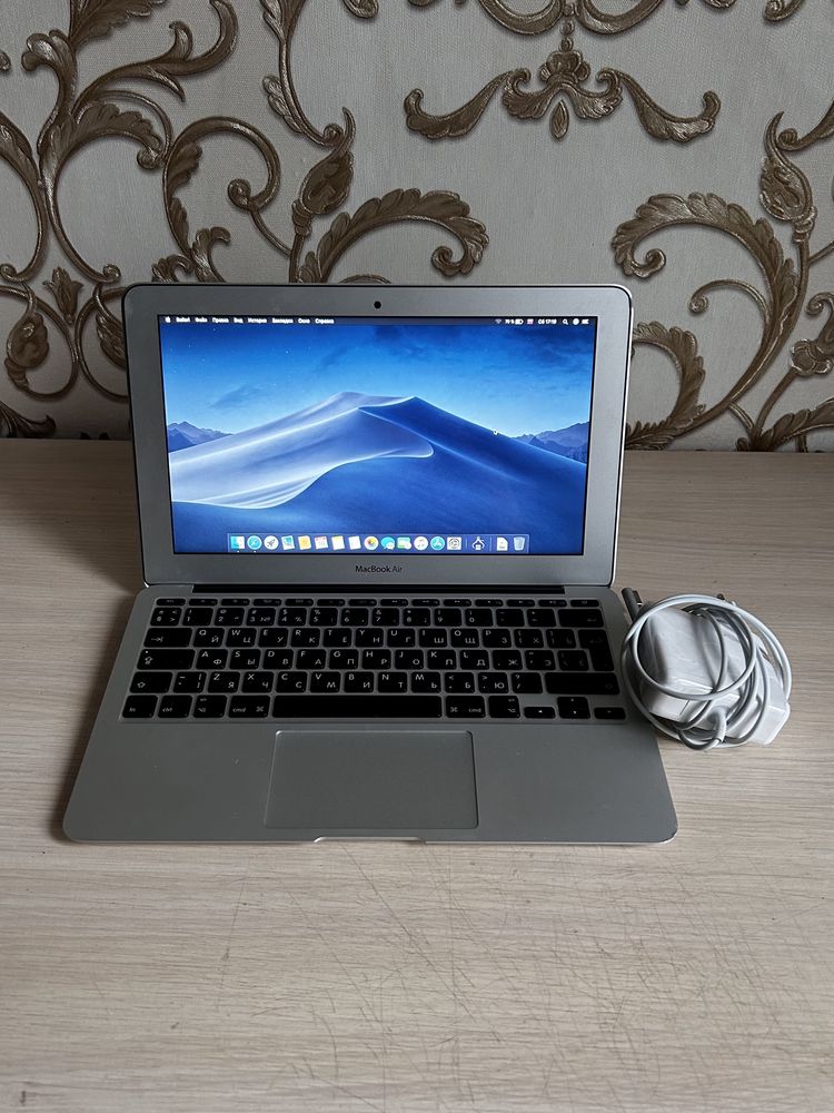 Продам Macbook Air