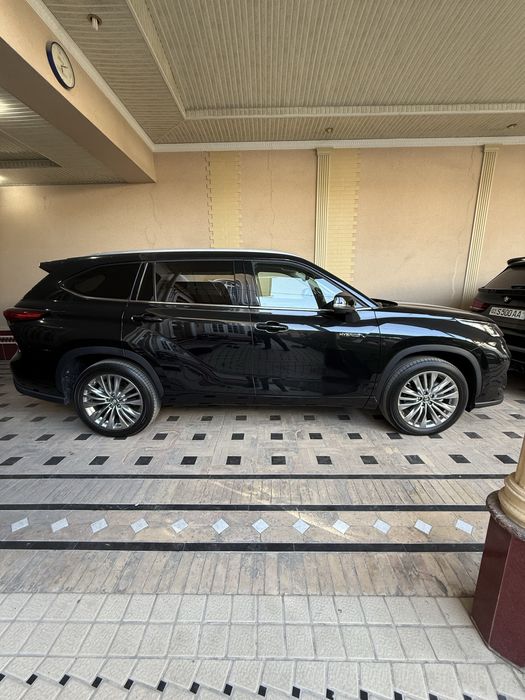 Toyota Highlander Limited Hybrid