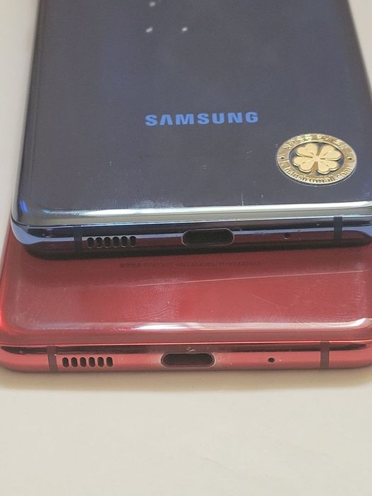 Samsung s20 plus . 12,/256gb