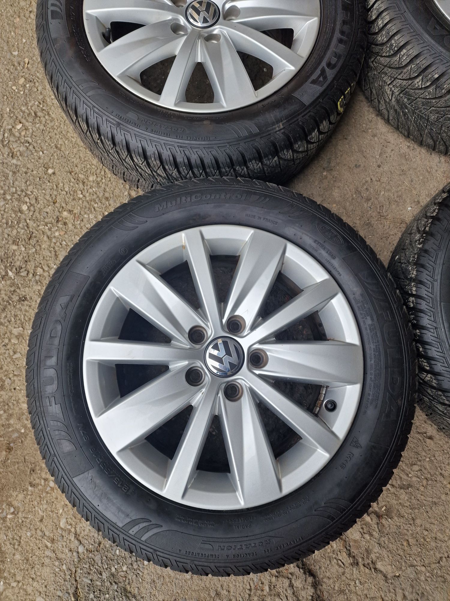 Jante originale volkswagen pe 16 cu anvelope ,model highline 5x112